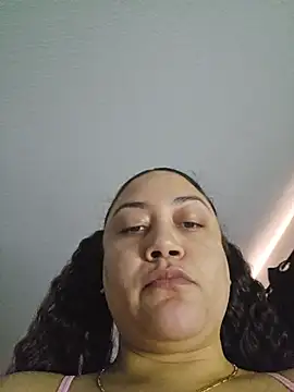 Snapshot of honeeyyy_pot chatting on January 2026 11:51:02 PM honeeyyy pot online show from January 2026 11:51:02 PM