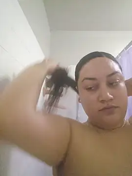 Snapshot of honeeyyy_pot chatting on January 2026 07:03:01 AM honeeyyy pot online show from January 2026 07:03:01 AM