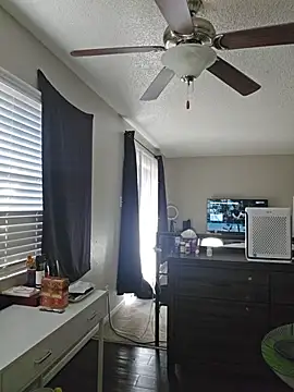 Snapshot of honeeyyy_pot chatting on February 2026 11:09:01 PM honeeyyy pot online show from February 2026 11:09:01 PM