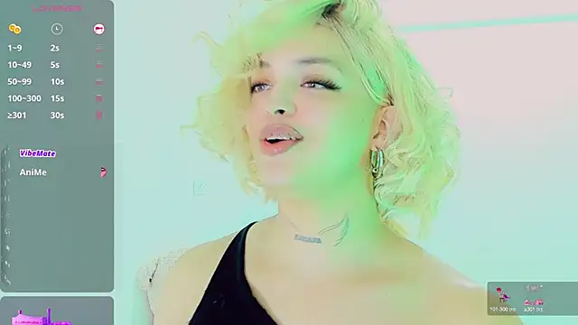 Emmaa Saenz  online show from February 2026 12:34:02 AM