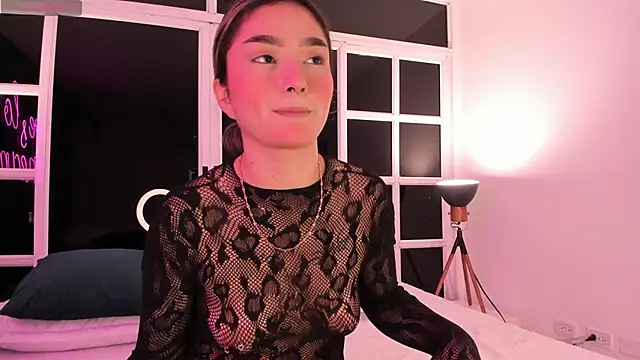 Snapshot of Arianavillada chatting on March 2025 03:19:01 AM Arianavillada online show from March 2025 03:19:01 AM