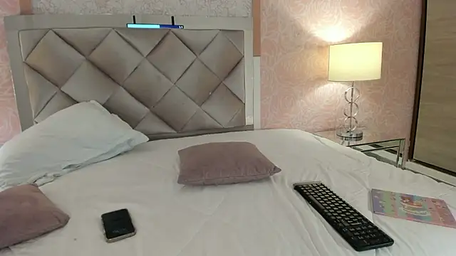 Snapshot of Arianavillada chatting on September 2025 03:17:01 AM Arianavillada online show from September 2025 03:17:01 AM