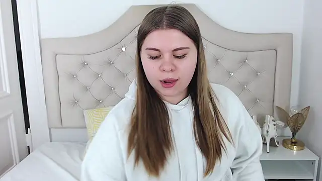 Snapshot of AbbyPleasure chatting on January 2025 04:21:02 PM AbbyPleasure online show from January 2025 04:21:02 PM