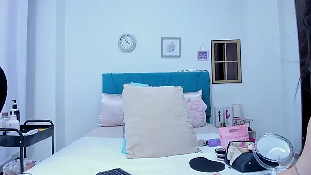 kamila lopez online show from March 2026 08:59:02 PM