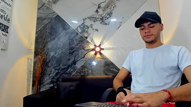 liam genner  online show from March 2025 07:48:01 PM