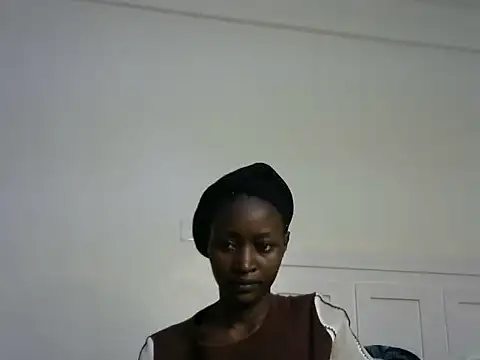 Snapshot of thicky_anncy chatting on December 2024 06:48:01 PM thicky anncy online show from December 2024 06:48:01 PM