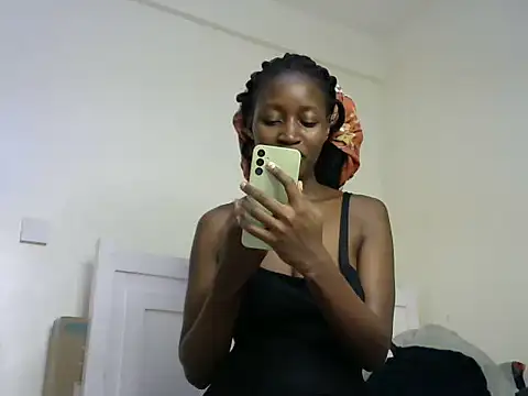 Snapshot of thicky_anncy chatting on March 2025 10:55:02 PM thicky anncy online show from March 2025 10:55:02 PM