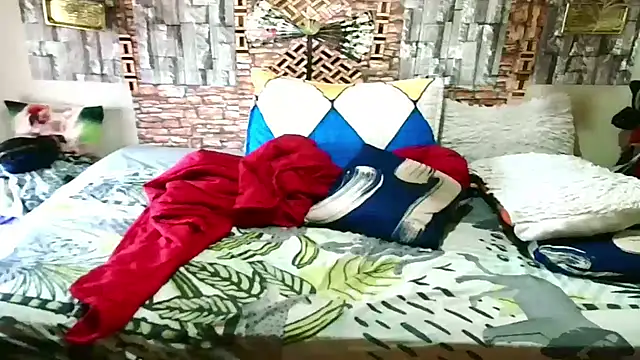 Indian Blaze00 online show from November 2025 05:52:01 AM