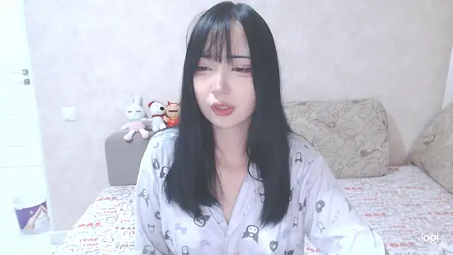 Snapshot of your_angela chatting on June 2026 06:41:01 PM your angela online show from June 2026 06:41:01 PM