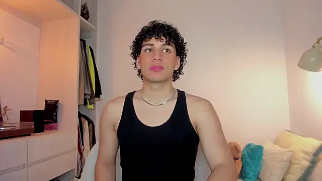 Curlblue online show from November 2025 04:53:01 PM