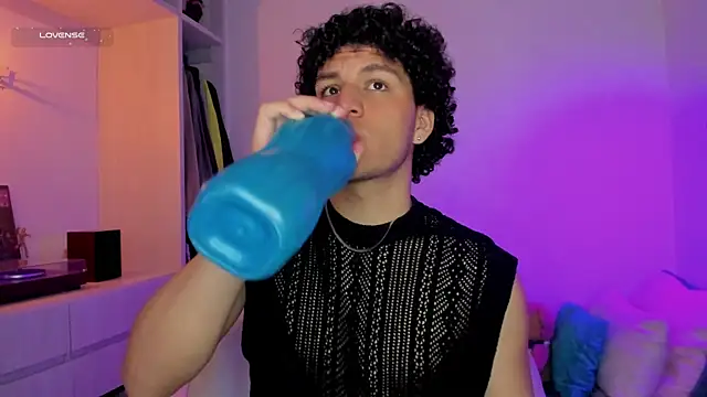 Curlblue online show from December 2025 02:17:02 AM