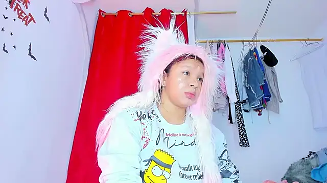 Emily Coper18 online show from November 2025 06:36:01 AM