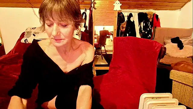 Hot Colettte online show from November 2025 09:58:01 PM