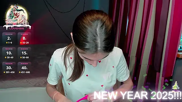 Snapshot of EmmyGreans chatting on January 2025 12:24:02 PM EmmyGreans online show from January 2025 12:24:02 PM