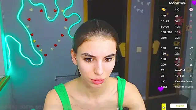 Snapshot of EmmyGreans chatting on February 2025 04:20:02 PM EmmyGreans online show from February 2025 04:20:02 PM