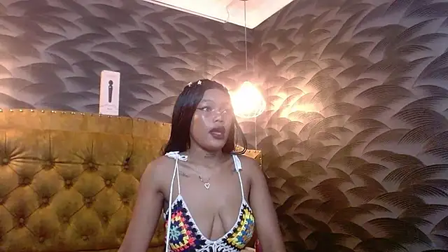 Snapshot of CrystalBrooke3x chatting on September 2025 08:25:01 PM CrystalBrooke3x online show from September 2025 08:25:01 PM