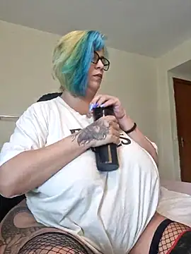 Snapshot of Escarlate4you_ chatting on February 2026 10:30:01 AM Escarlate4you online show from February 2026 10:30:01 AM