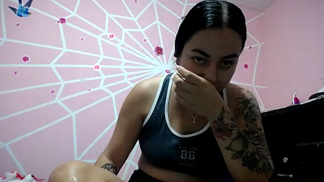 Snapshot of Gisella_chaud chatting on November 2025 04:33:01 PM Gisella chaud online show from November 2025 04:33:01 PM