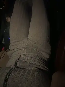 Snapshot of May-Squirt chatting on November 2025 11:32:02 AM May-Squirt online show from November 2025 11:32:02 AM