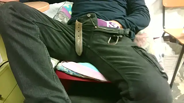 Giulio35 Pika online show from October 2025 07:45:01 PM