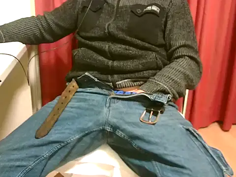 Giulio35 Pika online show from December 2025 08:46:01 PM