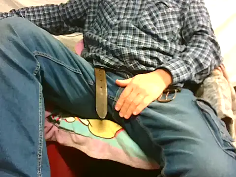 Giulio35 Pika online show from December 2025 05:38:02 AM