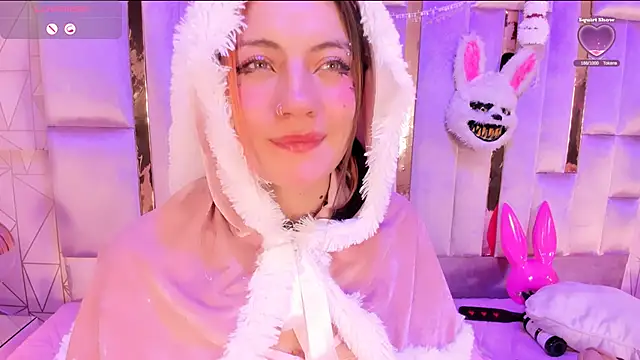 Broklinwhite  online show from December 2024 04:27:02 PM