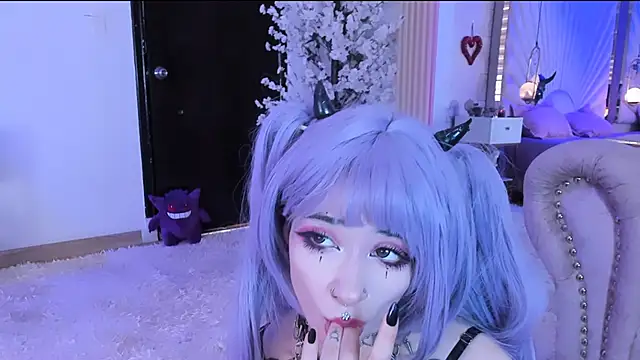 zephirahabney online show from February 2025 01:47:02 PM