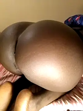 Misskhalifa  online show from November 2025 12:19:01 AM