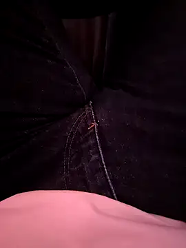 Snapshot of RIP_Curl chatting on October 2025 12:27:02 PM RIP Curl online show from October 2025 12:27:02 PM