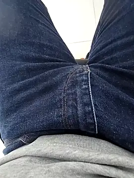 Snapshot of RIP_Curl chatting on November 2025 12:26:01 PM RIP Curl online show from November 2025 12:26:01 PM