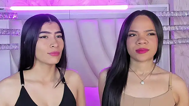 siara and zoe online show from April 2026 12:22:01 AM