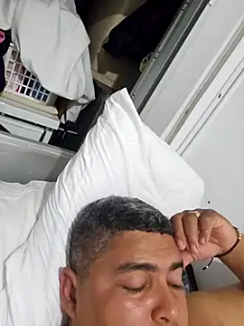 gordito xx online show from September 2025 10:23:01 PM