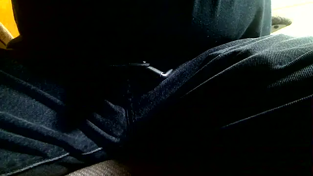 markluvskitty online show from April 2026 12:38:01 PM