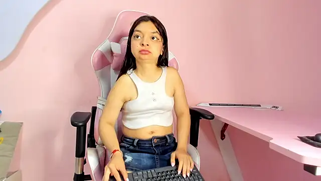 CharlotteMuller online show from February 2026 07:37:01 PM