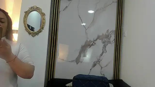 Biiancacox online show from April 2026 02:53:02 AM