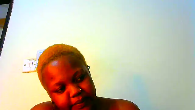 queennapal online show from November 2025 09:47:01 PM