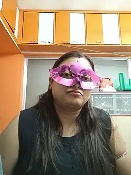 SWEETLYBOMB online show from May 2026 03:19:01 PM