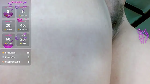 Snapshot of Eva_Hoot chatting on March 2025 04:30:02 PM Eva Hoot online show from March 2025 04:30:02 PM