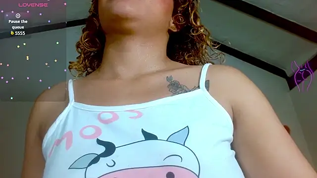 Snapshot of Eva_Hoot chatting on September 2025 01:38:02 PM Eva Hoot online show from September 2025 01:38:02 PM