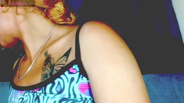 Eva Hoot online show from May 2026 02:25:01 PM