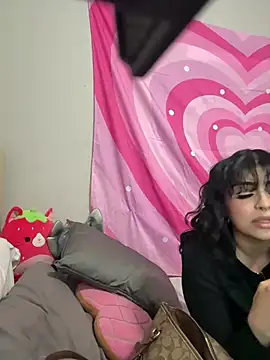 Snapshot of ThickerThanYoBitch chatting on March 2025 03:07:02 PM ThickerThanYoBitch online show from March 2025 03:07:02 PM