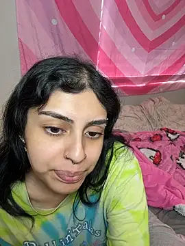 Snapshot of ThickerThanYoBitch chatting on November 2025 03:08:02 PM ThickerThanYoBitch online show from November 2025 03:08:02 PM