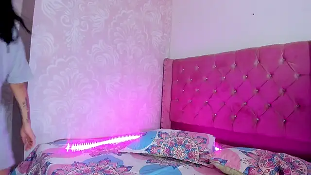 KittyNicolle online show from December 2024 01:07:02 PM
