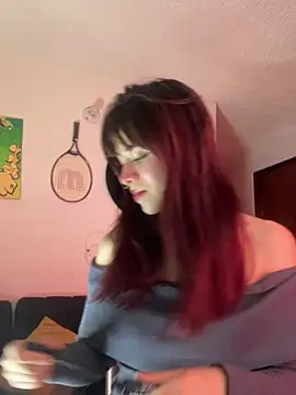 SuzzyyM online show from June 2026 12:04:02 AM