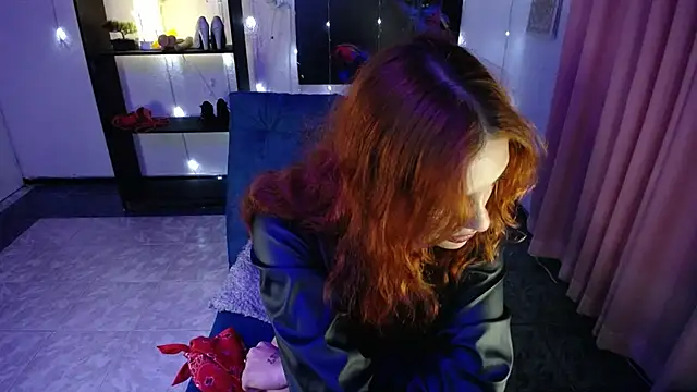 IsaBaileys  online show from February 2025 11:27:01 PM