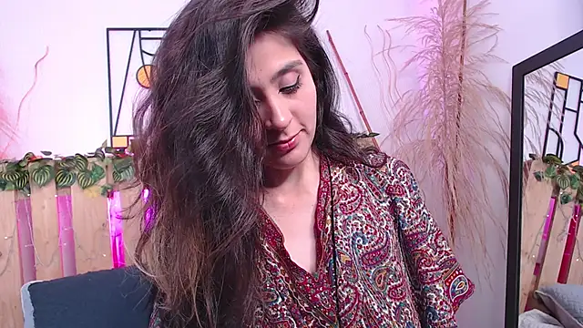 emily amaya online show from February 2025 07:44:02 AM