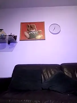 Snapshot of Knuffelstaaf123 chatting on January 2025 06:45:02 PM Knuffelstaaf123 online show from January 2025 06:45:02 PM