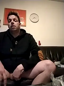 Snapshot of Knuffelstaaf123 chatting on January 2025 09:47:01 PM Knuffelstaaf123 online show from January 2025 09:47:01 PM