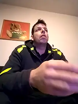 Snapshot of Knuffelstaaf123 chatting on January 2025 06:47:01 PM Knuffelstaaf123 online show from January 2025 06:47:01 PM